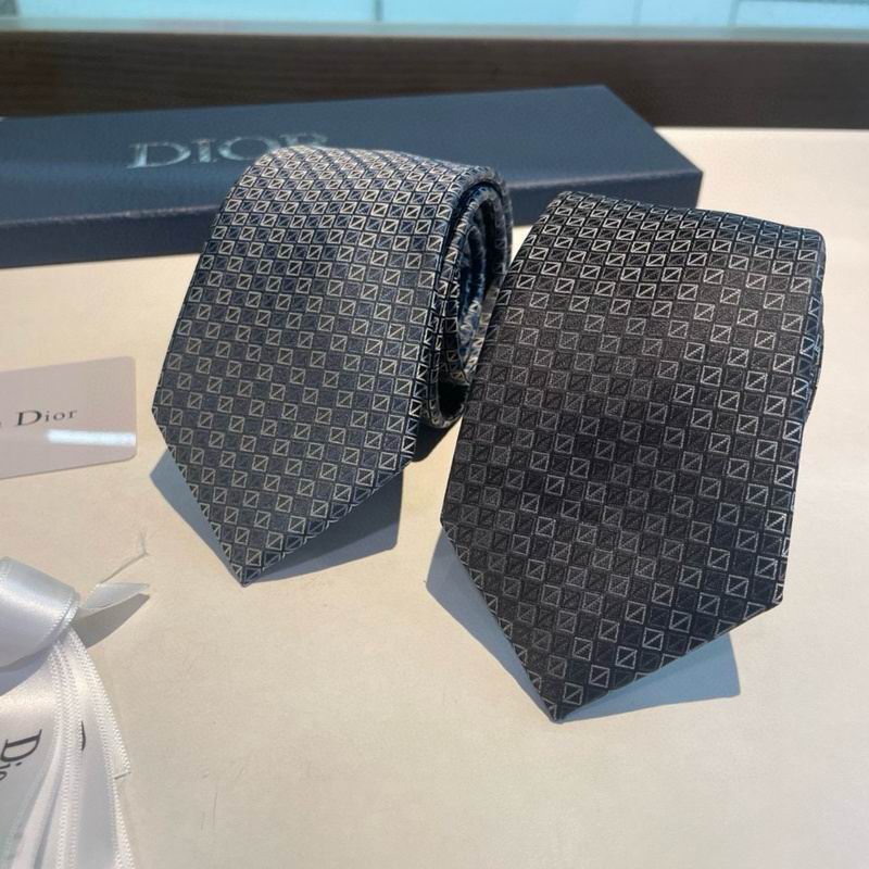 Dior Tie hm16
